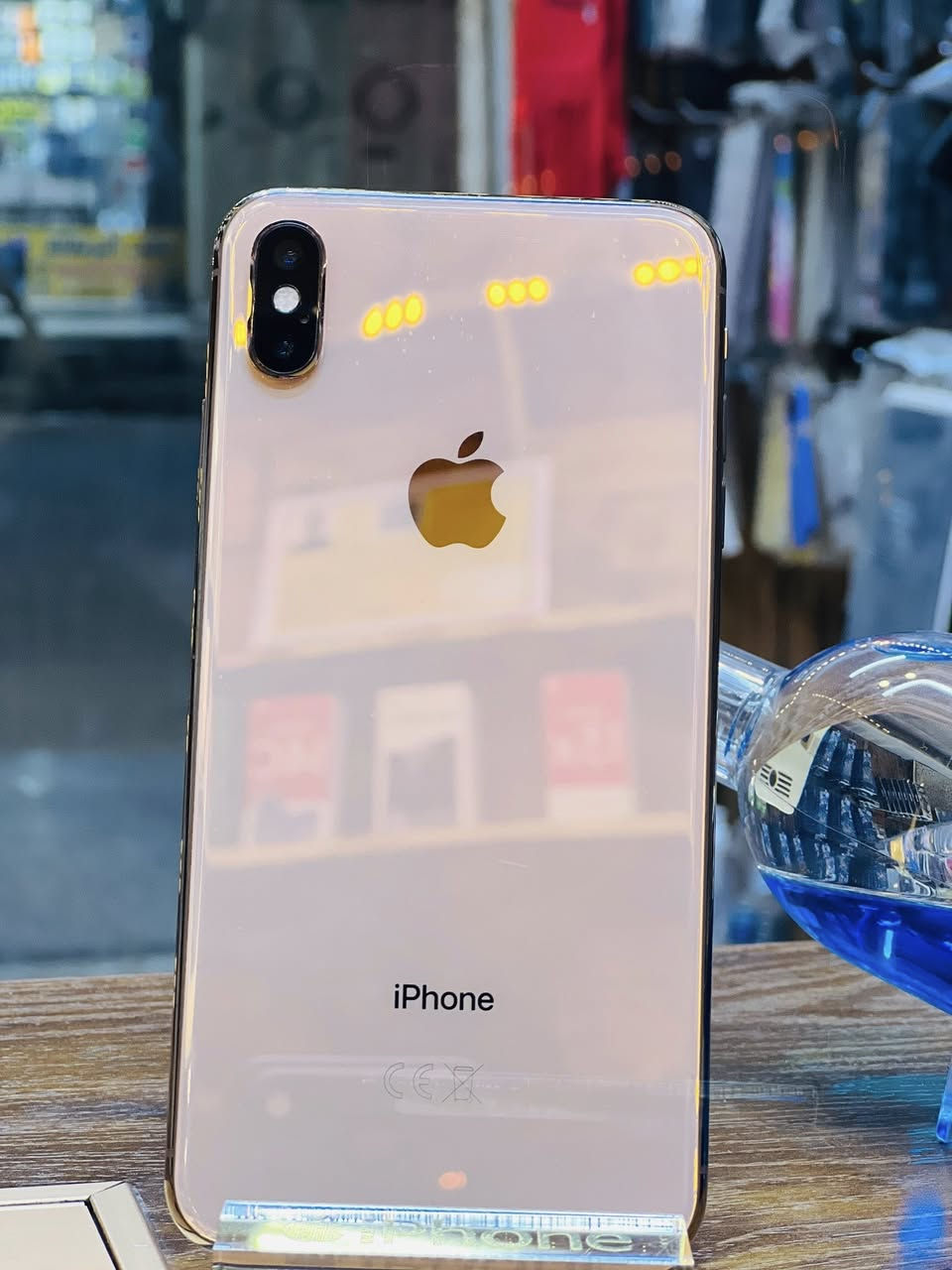 سلام عليكم جهاز XsMax ذاكره 64 بطاريه 80 بس فبس شاشه مبدله تفصيخ وفيس ايدي واكف جهاز نضيف حيل واخو جديد سعر جهاز 200 الف مكان بغداد العبيدي  رقمي التواصل ***********
