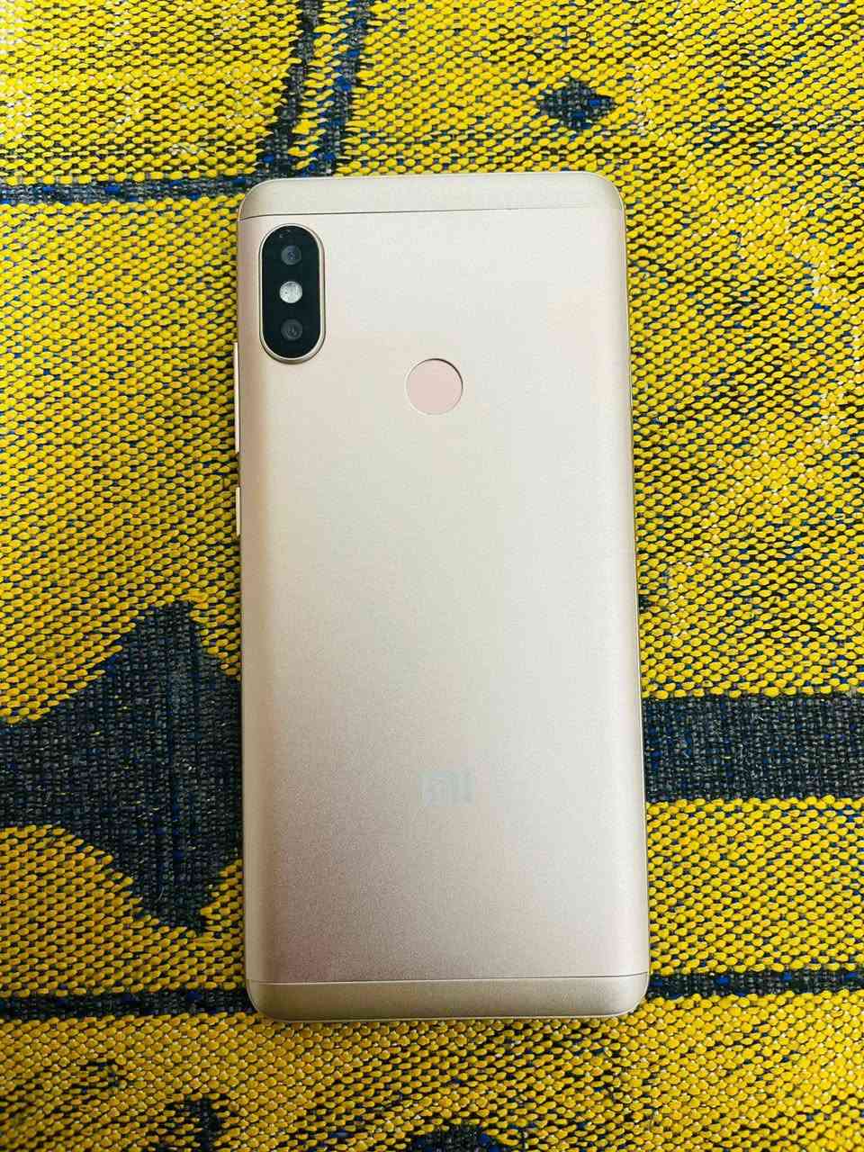 شاومي نوت 5 جهاز كلش نضيف فقط مبدل شاشة اتصال تكنيك كامرات كلة مكفول 60 وبي مجال ***********
