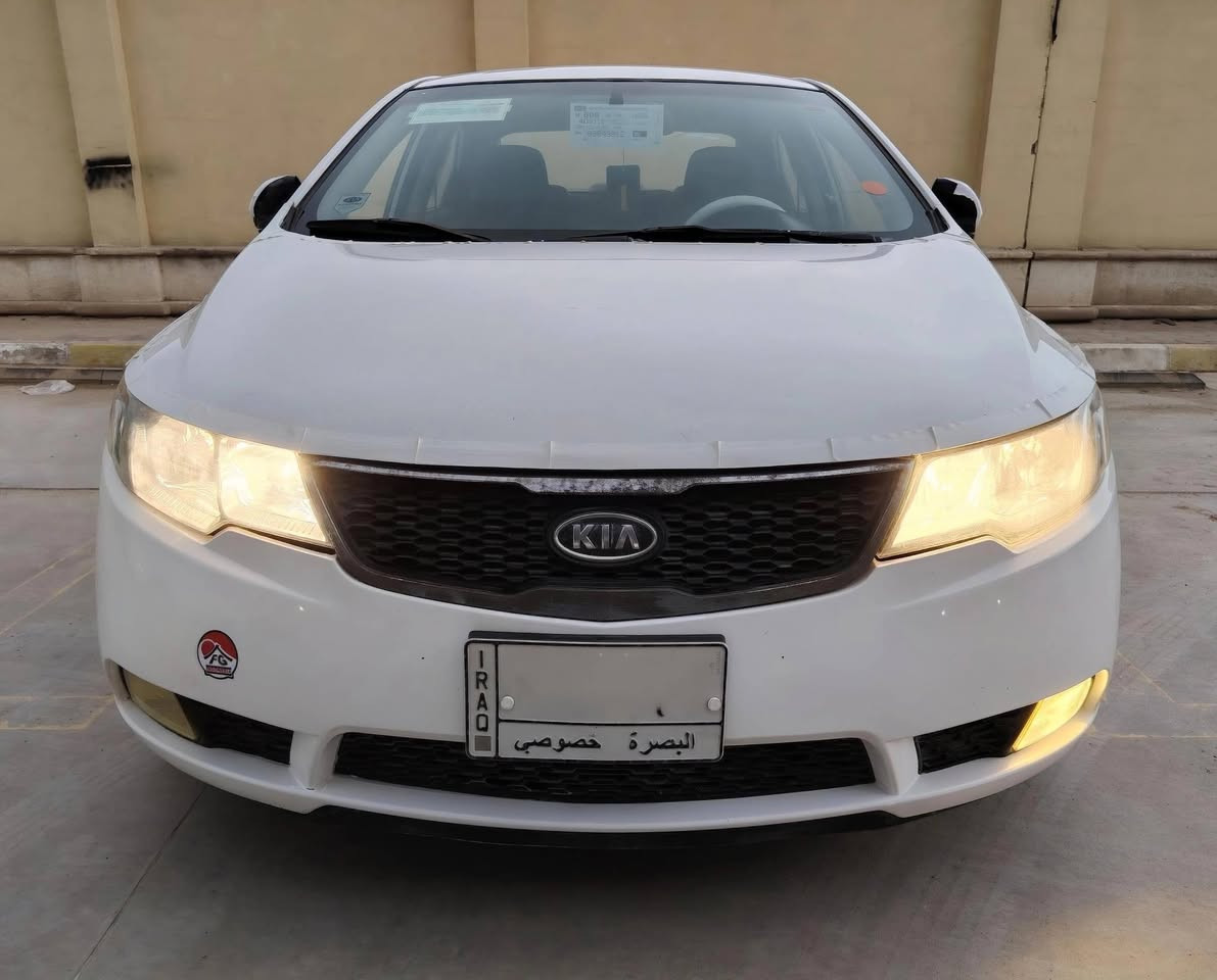 السلام عليكم
سيراتو خليجي مكفوله من الضربه والتبديل والصبغ ماعد رش الباب الخلفي تجميل والباقي كفاله عامه

رقم بصره مشروع وطني تحويل مباشر

محرك 1600كفاله مامفتوح سياره جاهزه وجديده كير ومحرك وحداديه وتبريد تخم تاير جديد

السعر (94) مكان السياره ناصريه مركز
رقم الهاتف ***********
