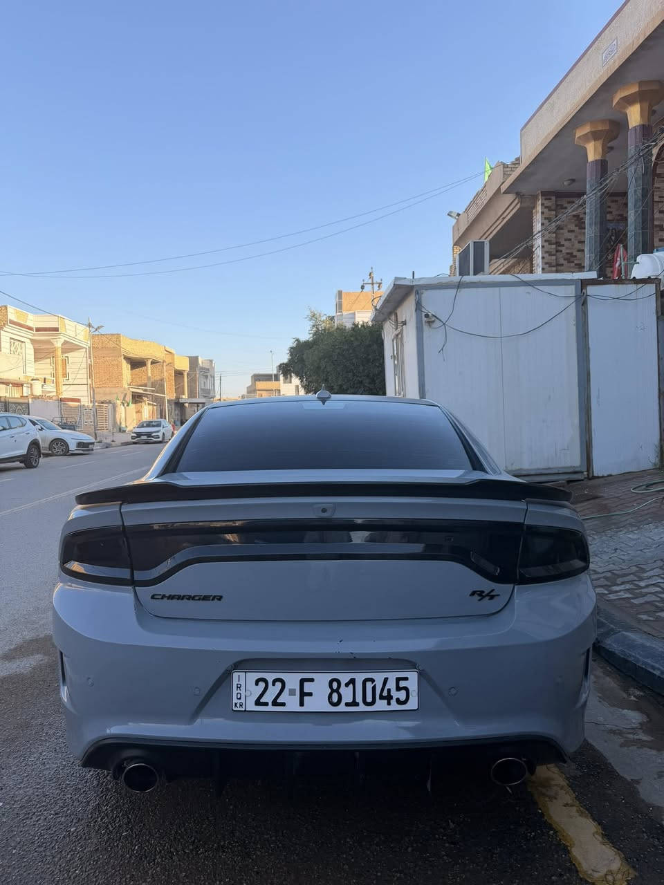 السلام عليكم 
للبيع دوج چارجر 
الموديل : 2021
اللون : سموك 
الفئة : R/T
حجم المحرك :5700cc
الضرر : الجاملغ الخلفي والباب الخلفي صبغ
مكان السيارة : بغداد 
رقم السيارة : اربيل بأسمي تحويل مباشر 
شاشة كبيرة / حساسات خلفية / super track pack / نضام صوت الباين / كشنات جلد احمر وبقية مواصفات الrt 
الممشى :87mi
السياره كاملة ومابيهه اي نقص ان شاءالله 
والسونار مرفق بالصور 
سعر السياره :26.800$
***********
