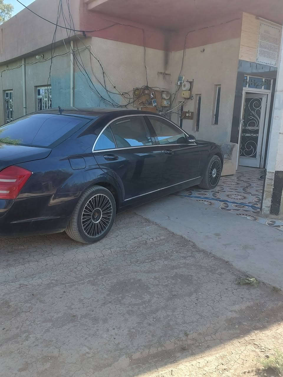 سلام عليكم
شعندك مراوس نزل مع التفاصيل 

مارسيدس موديل 2008 اس 550 فول موصفات لارج الطويل

5 بوب شفط 

جكات تصعد وتنزل 

بردات كهربائيه بلاديه 

كشنات كهربائية ب كامل 

تدفئة وتبريد ب كشنات امامي وخلفي 

ستيرن كهرباء 

حساسات امامي وخلفي 

كامره دواره وشاشه دواره

سياره جاهزه وجديده 

صفر مسج ادامه كامله 

رقم وسنويه جدد بسمي تحويل مباشر 

بيها 3 قطع صبغ جماليه بدون ضربه من اليابان 

مكاني بابل الحصوه 

***********

***********

للبيع او مراوس
