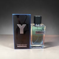 كماليات زيوني   عطر Y من إيف سان لوران، عطر يجسد الأناقة العصرية والجر...