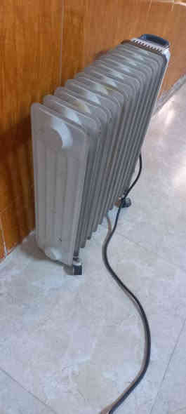 السلام عليكم  صوبه زيتيه السعر ٢٠الف مكاني بغداد الاورفلي تلفون ***********
