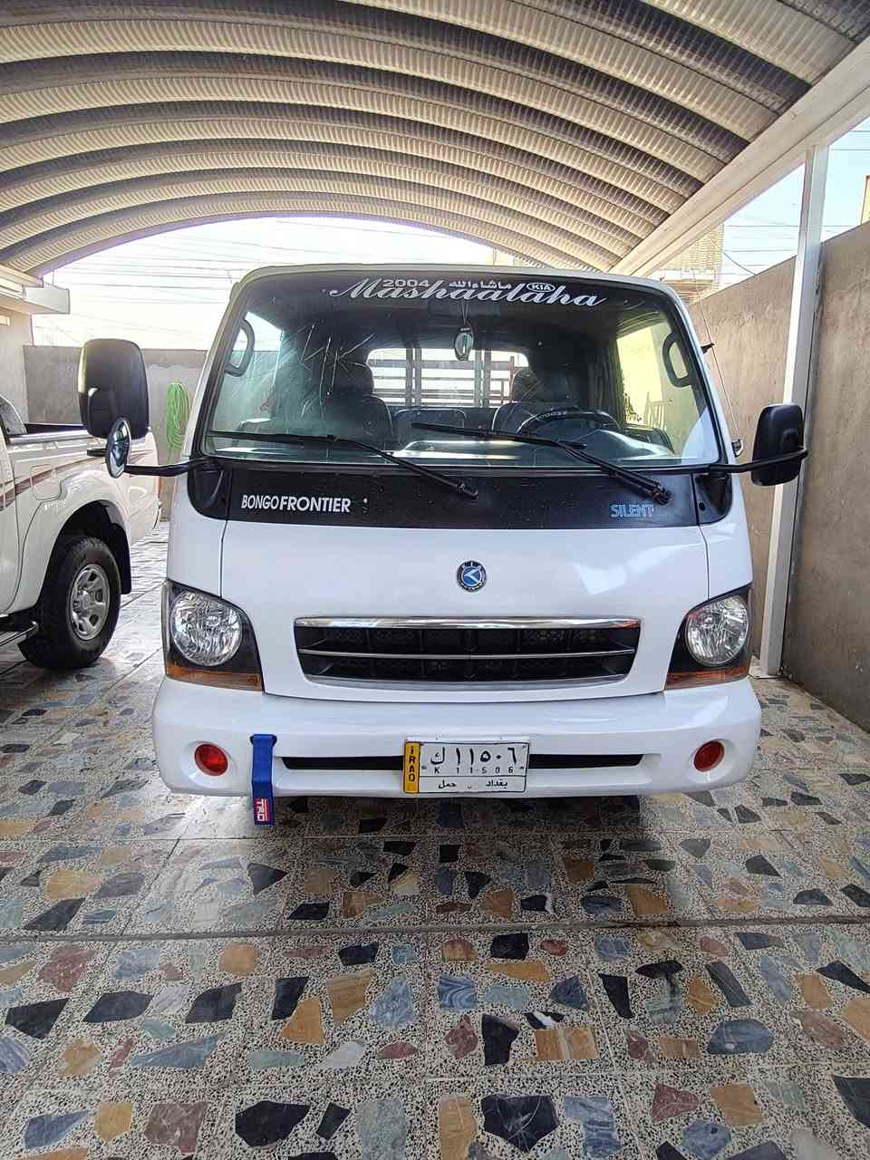 السلام عليكم 
كيا أم عيون موديل 2002 رقم بغداد 
مكينه 3000 بلادي لاصرف لا بخار 
كير اكسل شاصي حداديه كهربايات محجر 
سياره جاهزه من كلشي فقط صبغ جماليه 
مكفولا من ضربه تحويل مباشر سعر 80
مكان بغداد ه‍ *********** 
غير متواجد عل نت اتصل وتدلل

