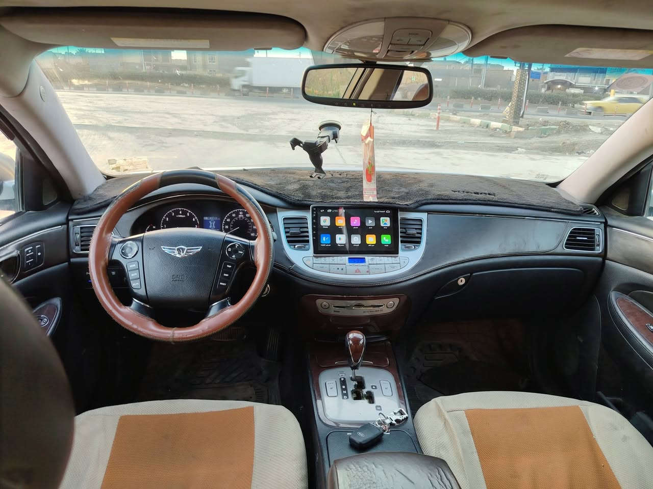 السلام عليكم اللبيع والمراوس جينيسس موديل 2010 رقم بغداد دولي الو رصاصي حادث جاملغ خلفي فقط مكينه وكير جدد حداديه حلوه تخم تاير كهربائيات كله شغاله السياره فول السعر 100 وبيه مجال مكان بابل كفل الاستفسار /***********
