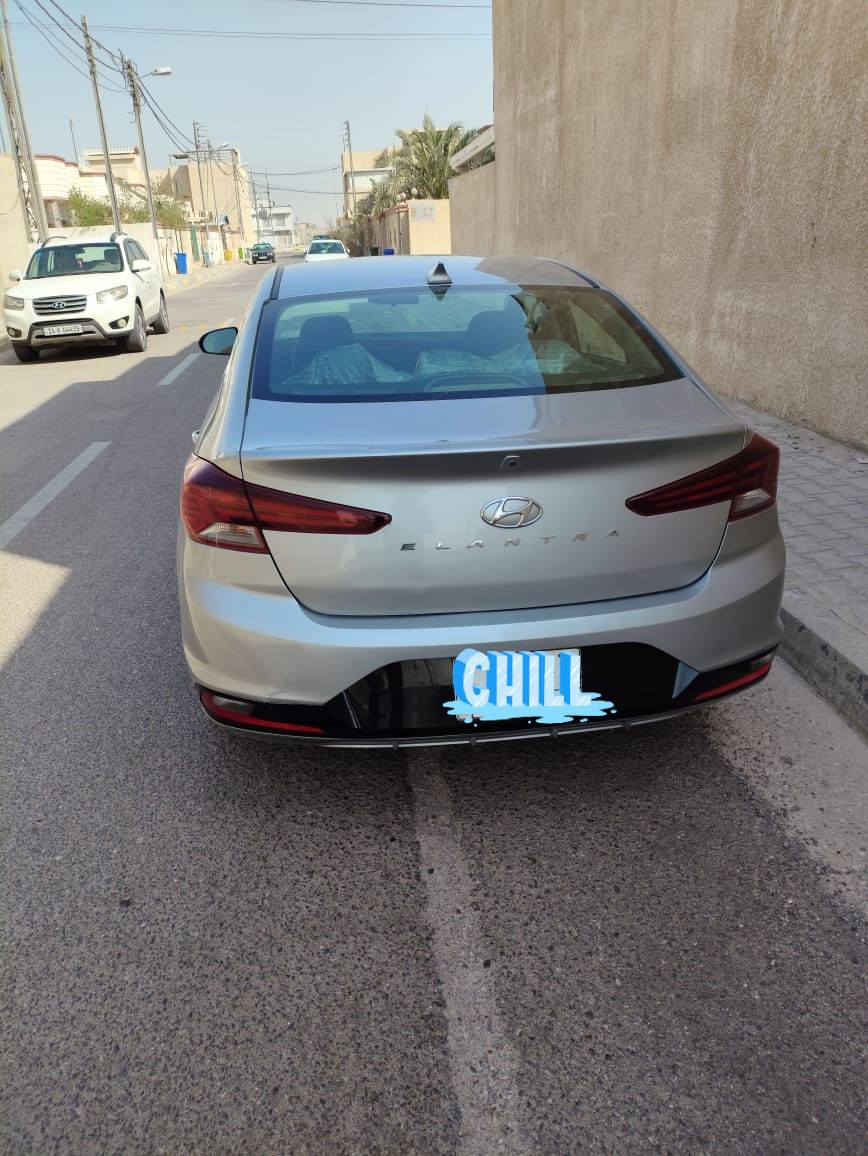 سلام عليكم
النترا للبيع م2020وارد امريكي حادثه بس بنيد وراجع نفسه سياره كله ليبل واحد جاهزه من كلشي نعمه من الله فول موصفات عدا فتحه وبصمه مكان بصره سعر135بيه مجال باقي تفاصيل ع اتصال ***********
