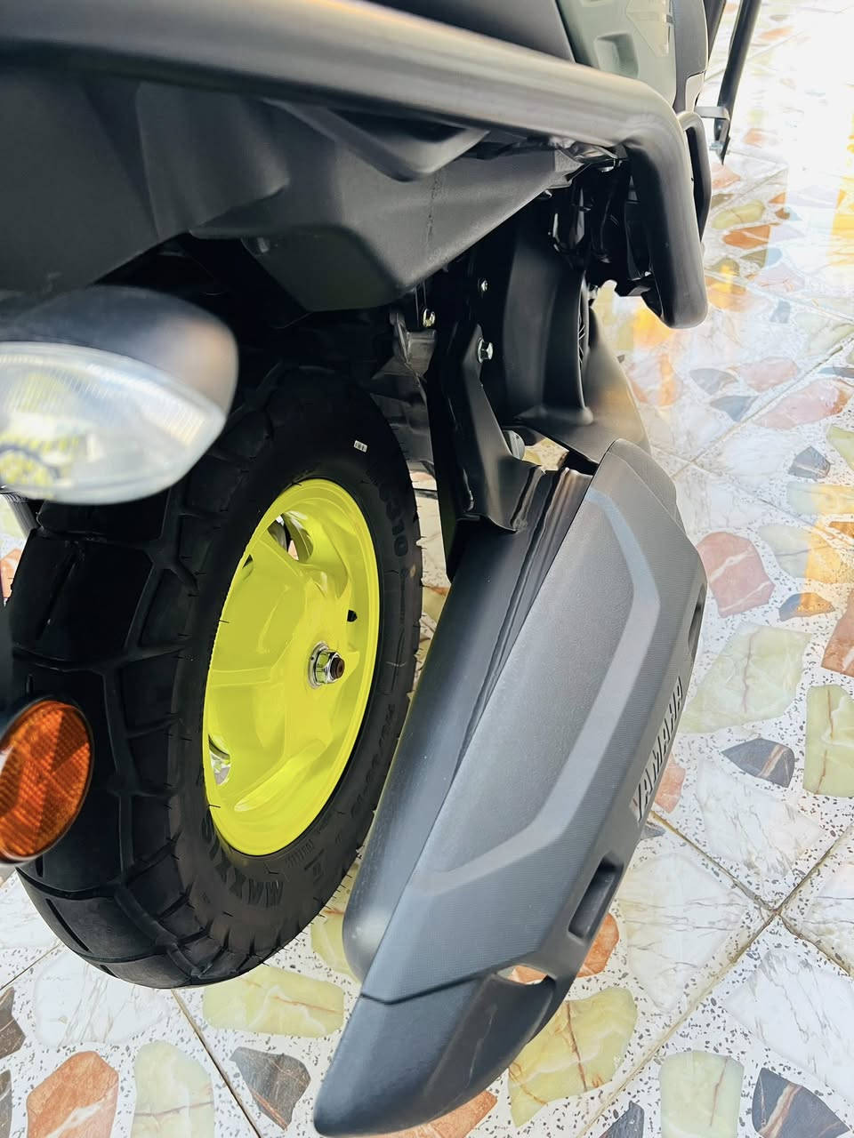 سلام عليكم دراجه للبيع زت ار 2025لون زيتوني الدراجه شوفت عينك قبل شهر من طلعت الدراجه خير من الله متواجد عله الفيس 
أو اتصال 📞 ‭0787 850 5567‬
