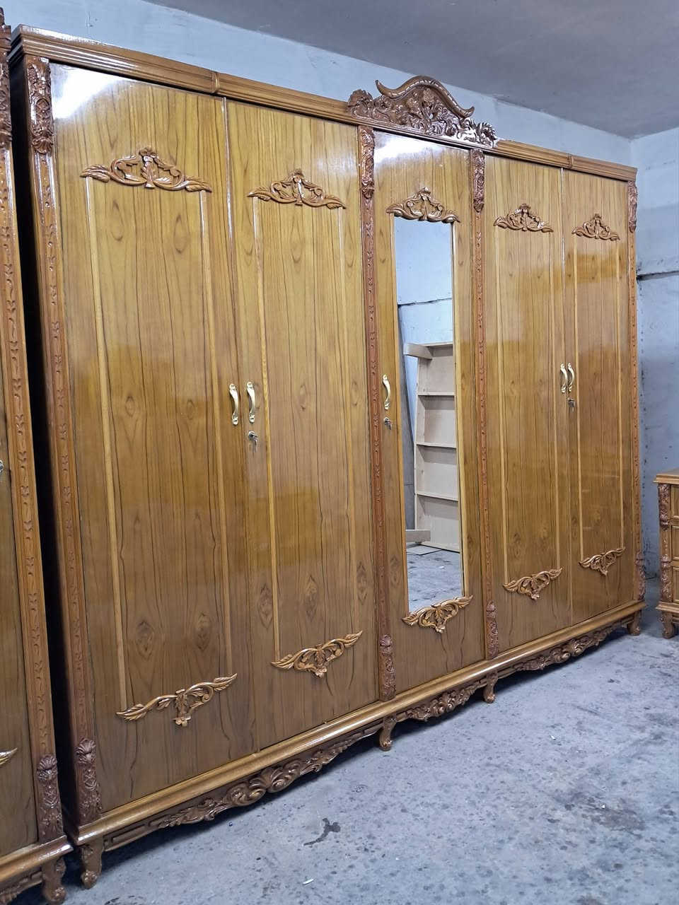 يعلن معرض الموسوي عن وجود غرفه نوم خمسه أبواب وملحق داخل وخارج صاج 5مليم الغرفه نكول مستعمله بس هي جديده مثل ماموجود بصوره جعب الغزال دنك زان مصري ملحق داخلي ارتفاع الكنتور مترين و55نقش زان مصري نوعيه فاخره اي استفسار خاص او الاتصال 
***********
***********واتساب بالعافيه عل الياخذها
