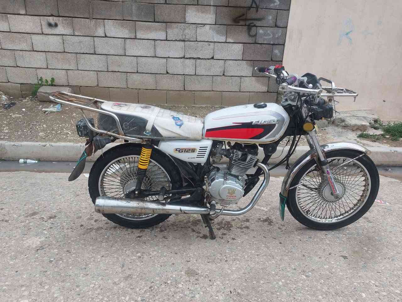 تايكر موديل 19منفيس موجد محرك مفتوح مرا واحدة سعر 430وبي مجال مكاني حي سماح


**إذا كنت صاحب هذا الإعلان وتريد حذفه لأي سبب، رجاءا أرسل رسالة إلى الدعم الفني**