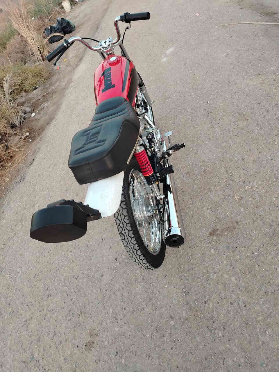 سلام عليكم دراجه تعمير  2025 دراجه جديده وجاهزه من كلشي كهربيات مكينه تيربو  درجه تأخذها ربع ماذب عليها وراق سكنر السعر 850 مكاني البصره قضاء المدينه ام شويج رقم ***********
