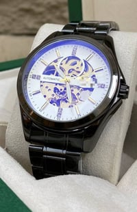 أوتو • ساعة • توصيل