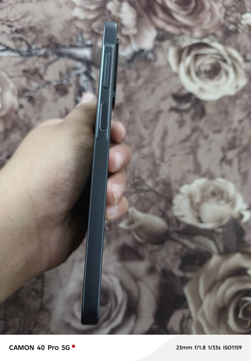 سامسونج A26 5G
جهاز مستخدم يوم واحد فقط 
السعر التواصل على هاذا الرقم ***********
