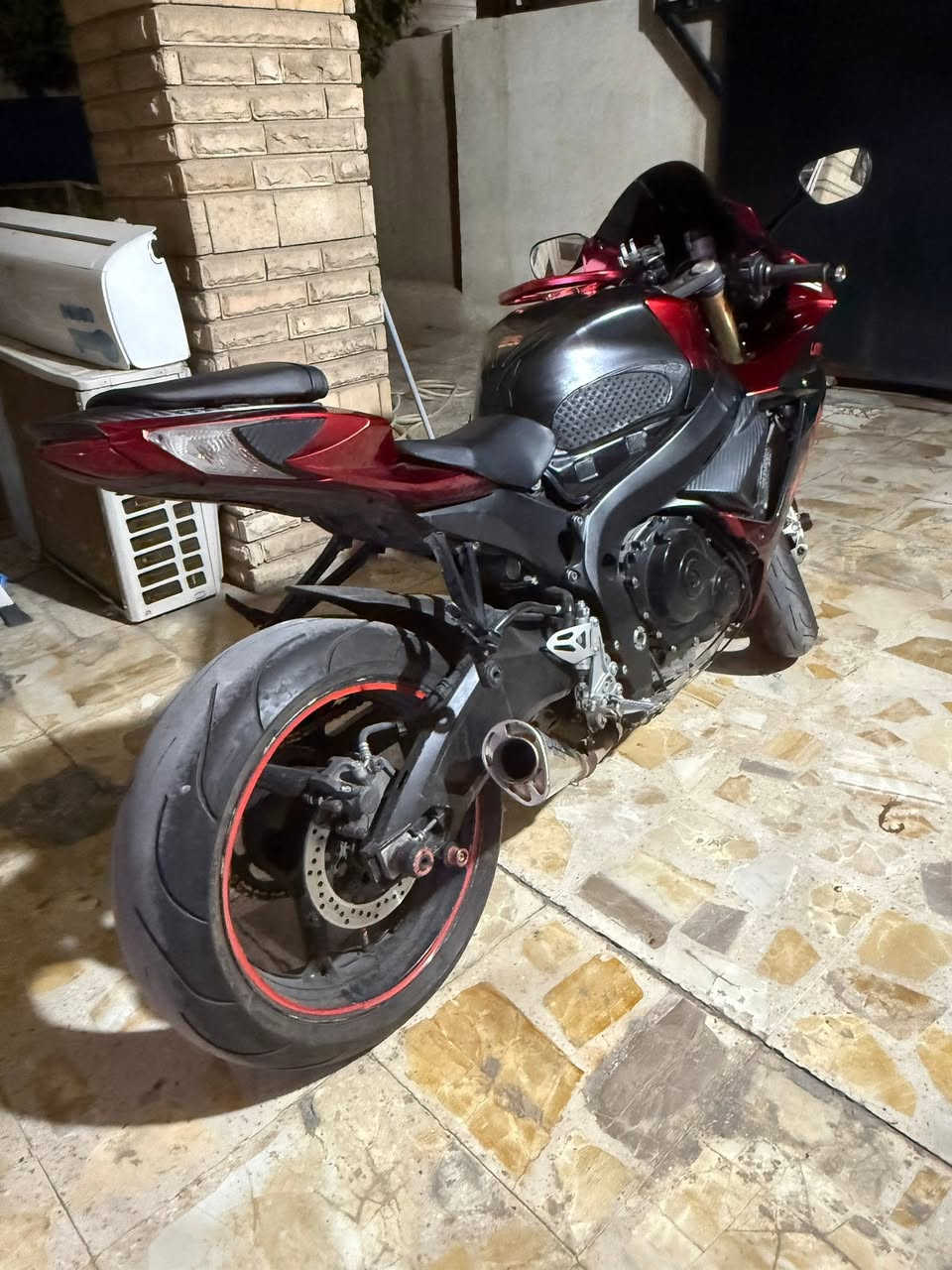 سلام عليكم جكسر للبيع مرقمة وسنوية
750cc 
2016
دراجة كاملة مكملة بدون نواقص من محرك وكهربائيات والخ
نقصها بس كفرين السمج واكعات

مكان الدراجة بغداد
***********
