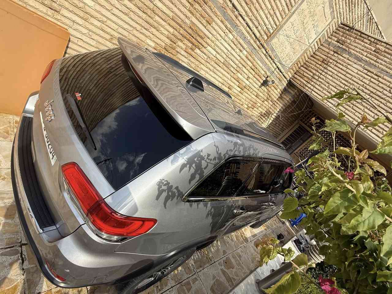 جيب كراند شيروكي لمتدد
رقم سليمانية باسمي شرط التحويل 
موديل 2019 
ماشية 64 mi
مكينة 3.6 
سعرهة 195 ورقة 
مواصفات فول الفول عدى الفتحة 
خزن ميموري
مري قلاب عند الرجوع 
رادارت امامي خلفي جانبي 
كشنات كهرباء + جلد + تدفئة 
ستيرن تدفئة 
فورويل. موس تعدد وضعيات 
مري تعتيم 
اشاير بل مري 
بصمة + نضام ترحيب 
جنطة كهرباء 
فول للاخير 
مكاني بغداد البلديات 
***********
