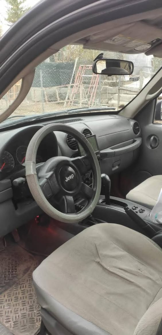 سلام عليكم جيب 2007 رقم سليمانيه سنويه 29  سياره   جديد حيل سعر 84 وبيه مجال الشراي يخابر *********** مكلف بل نشر
