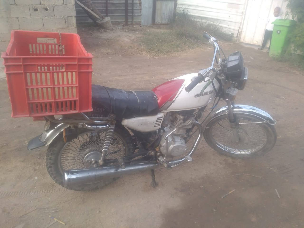 السلام عليكم دراجة للبيع 2021 اوراق. أصولية السعر 350 بيها مجال ***********
