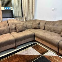 ديوان • ١٠ مقاعد • ضرر باليد