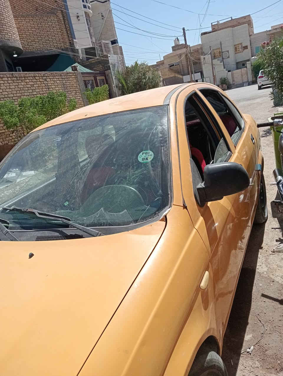 سلام عليكم سياره طيبه مديل 15 رقم بصره غراكات ما عليه راعيه يداور تبريد يشتغل محرك وكير خير من الله 
سعر 22
رقم: ***********
