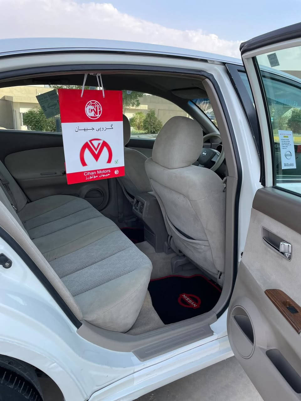 نيسان التيما موديل ٢٠٠٦خمس قطعه مصبوغ سنوي جديد بس رقمه قديم لوك گير و محرك بشط تايراط جديد داخلي جديد محرك لابخار ولاسرف سعر ٧٠
الرقم ***********
