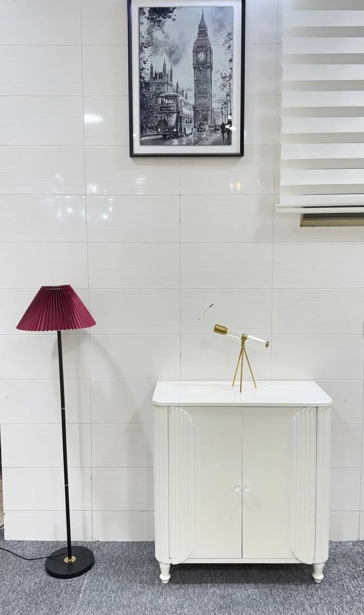 نجارة عراقيه درجة اولى اصلي وليس تقليد لا نتعامل بالتقليد نهائياً 👉🏻
موديل جولنار.  متكون من ١٠ قطع 
ارتفاع الكنتور ٢٥٠
عرض الكنتور ٣٢٠
الزاوية ١١٠ 
الصبغ حراري درجة اولى 
السعر مليونين و٧٥٠
مع نقل وشد
العنوان بغداد الجديدة شارع الصناعي قرب مستشفى العلماء الاهلي 
للحجز والاستفسار اكثر واتساب ***********
بغداد الجديدة شارع الصناعي قرب مستشفى العلماء الاهلي 
 #غرفة_نوم_عراقية #بغداد_الجديدة #نجارة_عراقية #ديكور_منزلي #جودة_وضمان #ضمان_5_سنوات #تخفيضات_كبيره_بضمان_5_سنوات
