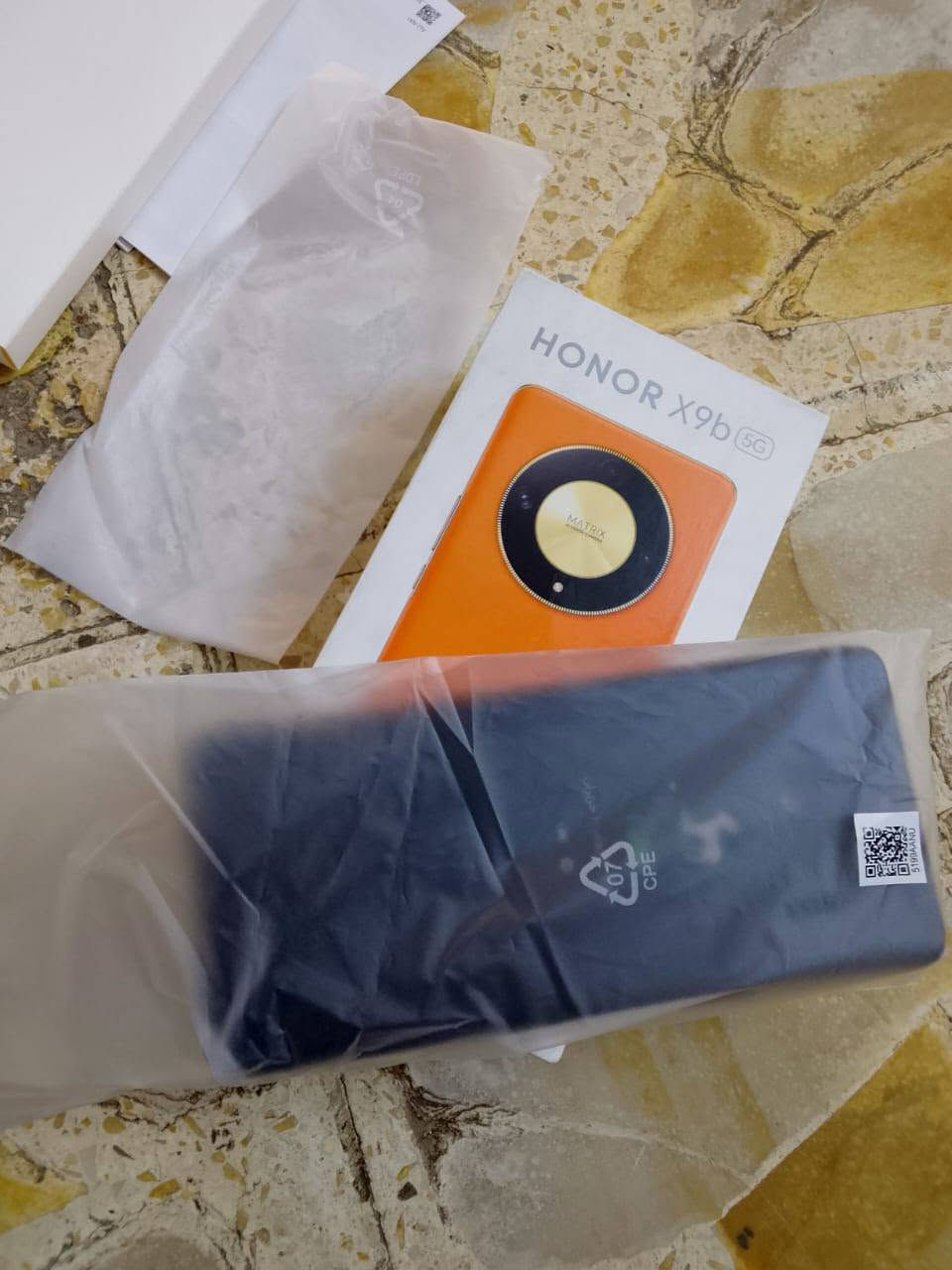 هونر 9xb 5G مكفول ذاكرة 256 مكاني بغداد العبيدي 
سعر 275الف


**إذا كنت صاحب هذا الإعلان وتريد حذفه لأي سبب، رجاءا أرسل رسالة إلى الدعم الفني**
