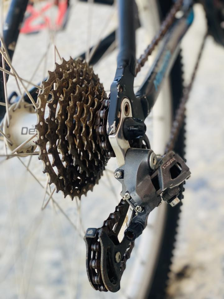 السلام عليكم
متاح
ميردا حجم 26
فول المنيوم
تايرات جبلي Ralson
المكينة الخلفية 9 سرع
المكينة الامامية3 سرع

ملاحضة يحتاجلة سيام بريكات وسيام للشفترات وبي نقص بدال امامي ويحتاج صجم للركبة
مكاني بغداد
متواجد ع الفيس


**إذا كنت صاحب هذا الإعلان وتريد حذفه لأي سبب، رجاءا أرسل رسالة إلى الدعم الفني**