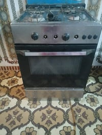 طباخ ربع عيون • شغال • فرن يحتاج براغي