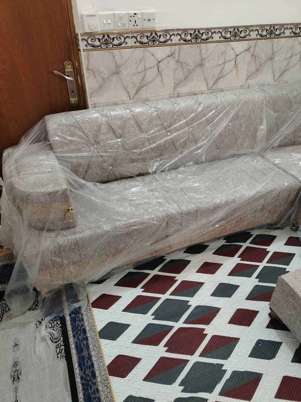 تخم تسكام بلوك ١٠مقاعد خمس قطع بعده جديد ستوني جبته وماصار عندي قياسه يختلف قياسه ٦امتار ونص اريد ابيعه بعده بجيس سعره ٤٥٠وبيه مجال


**إذا كنت صاحب هذا الإعلان وتريد حذفه لأي سبب، رجاءا أرسل رسالة إلى الدعم الفني**