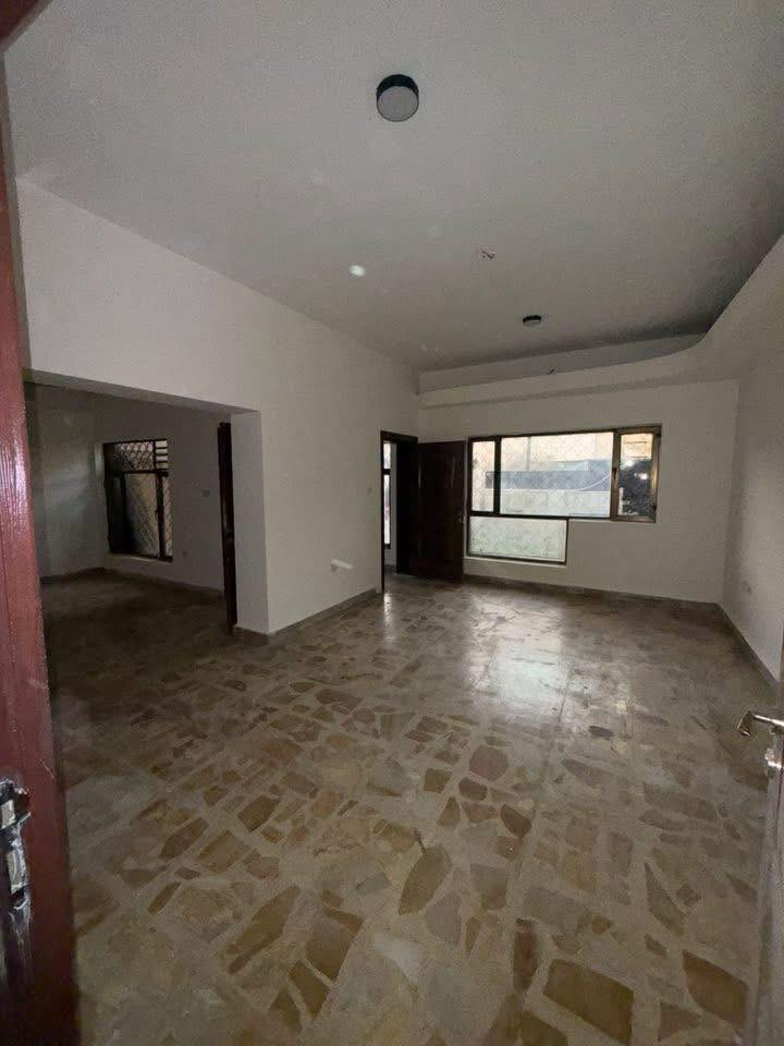 🔱 للايـجـار 🏠 عرصات الهندية 🔱
عنوان العقار 📍 عرصات الهندية مقابل شركة BMW

♦️المساحة  250  مـتـر 

يحتوي على كراج وحديقة مطبخ صالات عدد 2 وغرف عدد 4

ومجموعة صحيات 

 ـــــــــــــــــــــــــــــــــــــــــــــــــــــــــ

مهندس اسامة 

07755-444-650

❗️❗️ نسـتـقـبل العروض البيع الشراء والايجار ❗️❗️

بيع - شراء - ايجار - ادارة امـلاك - مقاولات عامة

‎‏‎📊كل ماعليك الاتصال أو المراسلة على الصفحة *ʲᵒⁱⁿ ᵘˢ*

‎‏‎‏‎زبائننا الكرام بِكُم نَرتقي ونَتشرف بزيارتِكم ونَفتخر بخِدمتِكم
