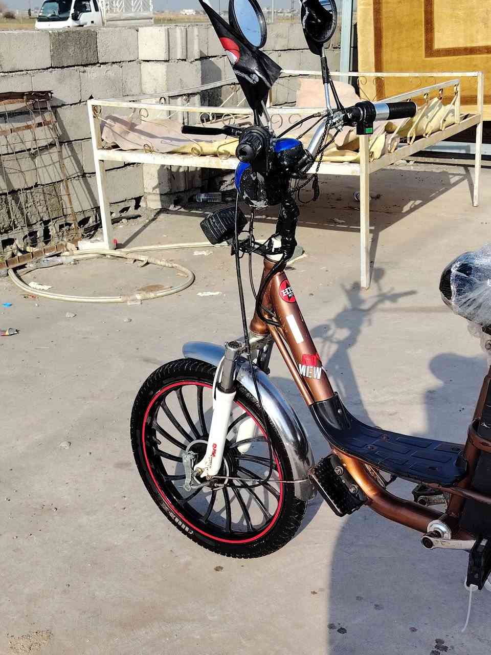 بايسكل شحن نوع هايس للبيع بطاريات جدد مشدودات بعد ماماشي بيهن جوابه جدد نضيف وسعر مناسب  
***********
***********
