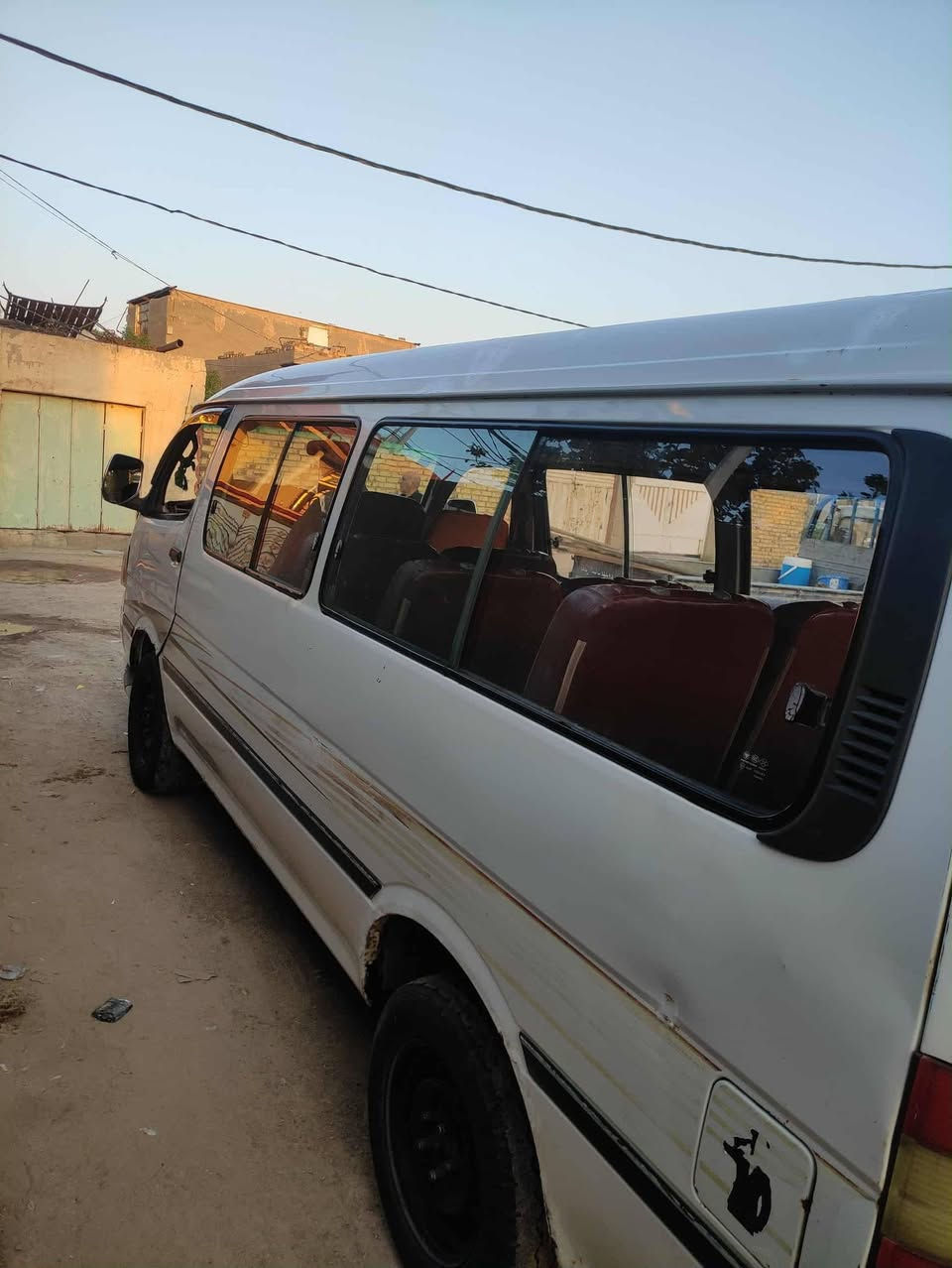 فاتون للبيع مكينه ونجي رقم انكليزي بسمي 2031 السعر 55 وبيه مجال المكان بابل حله ***********
