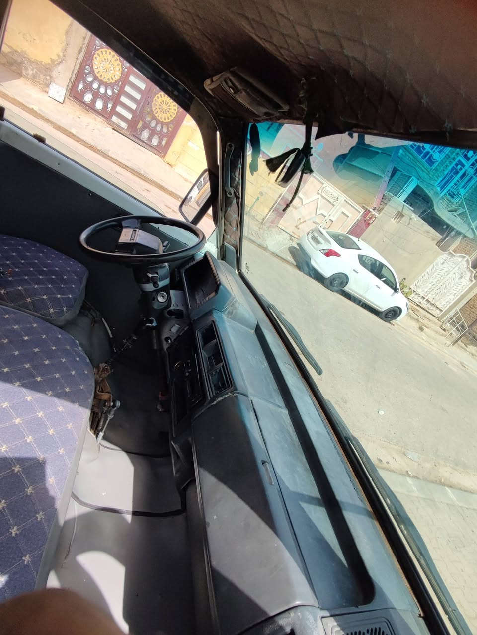 السلام عليكم بنكو للبيع 94السياره كفاله مكينه كير اكسل شاصي رقم شاصي حداديه كهربائيات تخم تاير دوشمه سياره جديده وجاهزة رقم واسط مكانها بل نجف سعرها 48وبيها مجال***********

