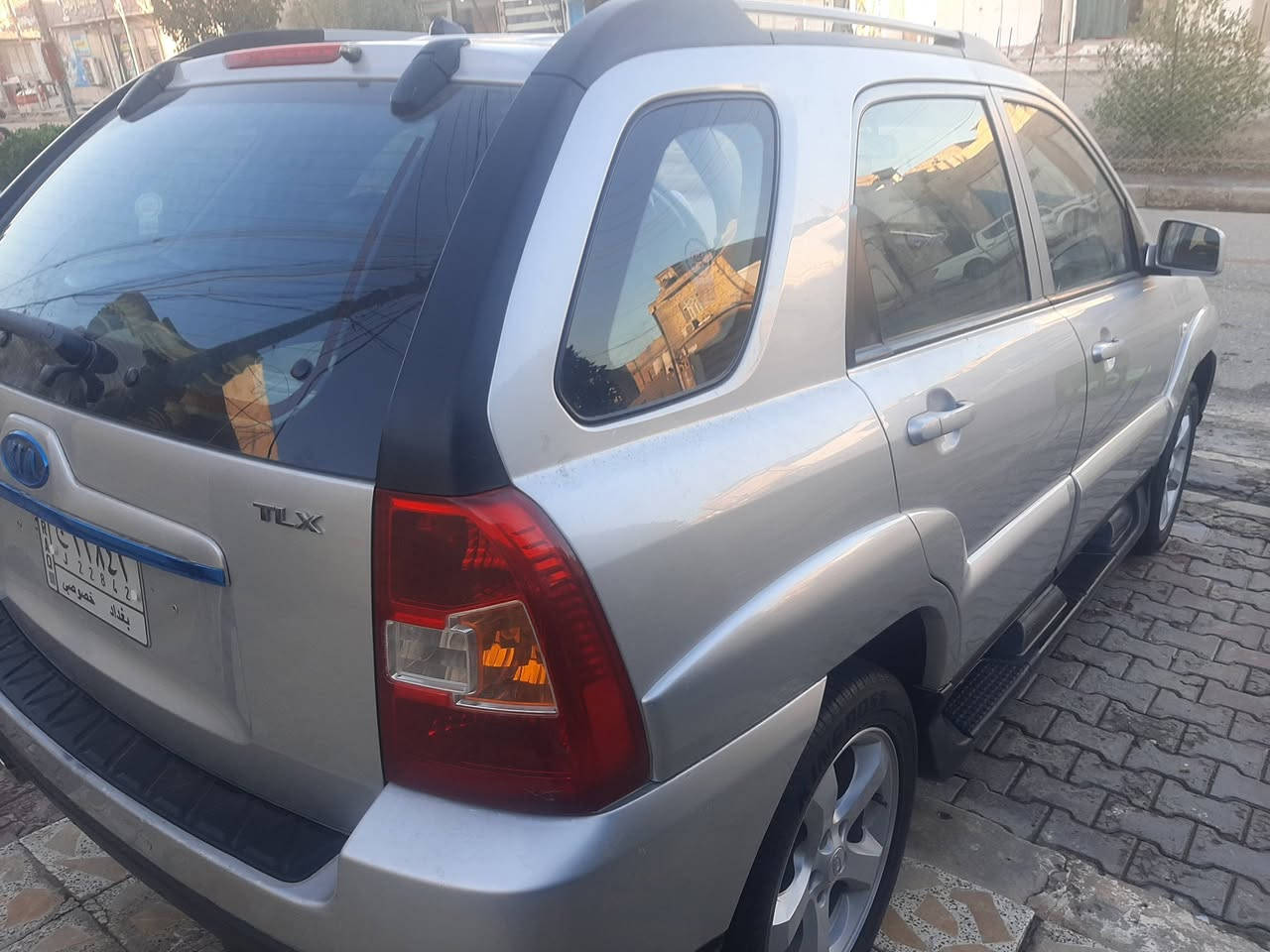 السلام عليكم كيا اسبورتج ٢٠١٠ رقم بغداد اباسمي مكانها ميسان سيارة مكفولة من كلشي ماشية ١٥٠ الف السعر ١٣٥ ه ***********
