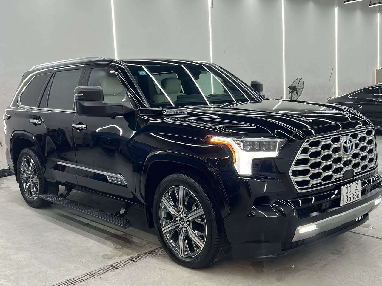 #تويوتا_سيكويا  شكل جديد  كابستون
#موديل 2023 (هايبرد)

#مواصفات_كابستون فول فول اعلا شي  رهيب 

ماشيه 14 الف
محرك 6سلندر هايبرد تون تيربوو
رقم بغداد
السياره بدون اي نقص

الضرر -صور الضرر مرفقه مع الصور 
بدون ايرباك بدون شاصي بدون دواخل

المكان -بغداد -العامريه

للاستفسار (اكرم الحديثي)

***********
 
***********
