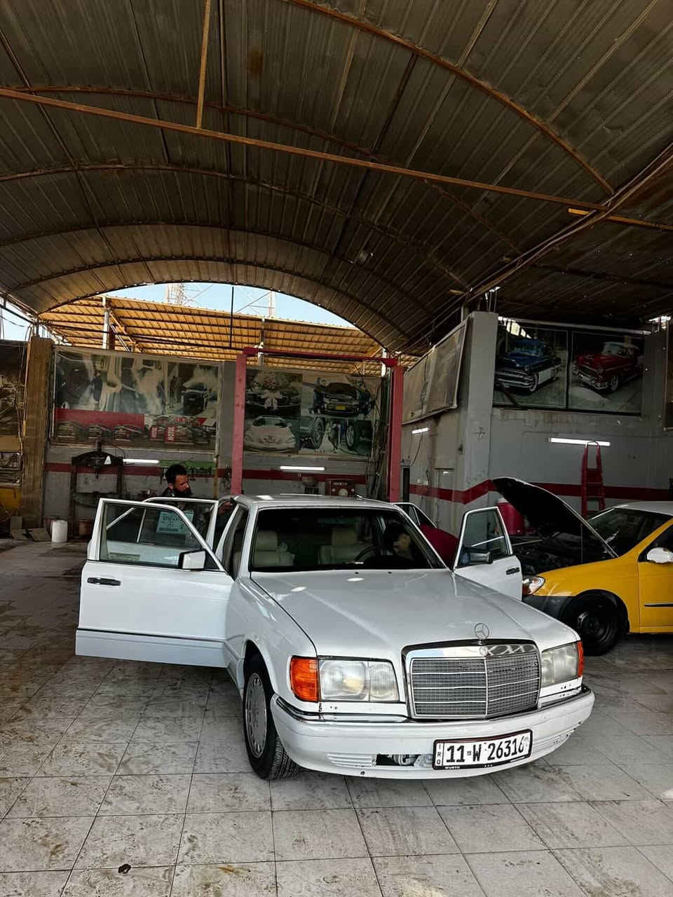 55ورقه وبي مجال بسيط
محرك بلاد قبغ اسود عنكبوت300se 
موديل 1987
سياره مكفوله كير ومحرك ضربتها كلش بسيطه بلبجم 
سياره تاخذها ماتصرف عليها دينار سياره بأسمي سنويه 28 
تحويل ثاني يوم 
عنوان ديالى بعقوبه 
*********** 
غير متواجد على ماسنجر فقط واتساب 
السعر المطلوب 55 وبي مجال
