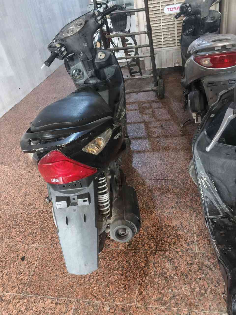 سلام عليكم ماكس ثعلب الدراجه نضيفه كفرات كله مختم خير من الله والدراجه ممفتوحه والسعر اتصل على هاذا الرقم ***********
