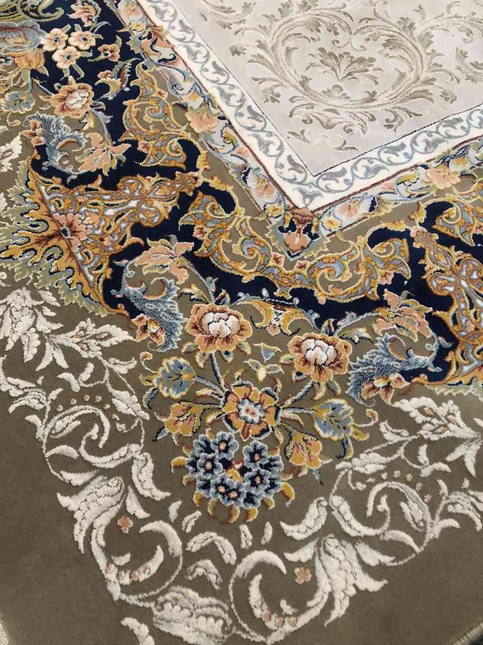 زوليه كاشان ١٢٠٠ شانه قياس ٣x٤   مستخدم  قليل


**إذا كنت صاحب هذا الإعلان وتريد حذفه لأي سبب، رجاءا أرسل رسالة إلى الدعم الفني**