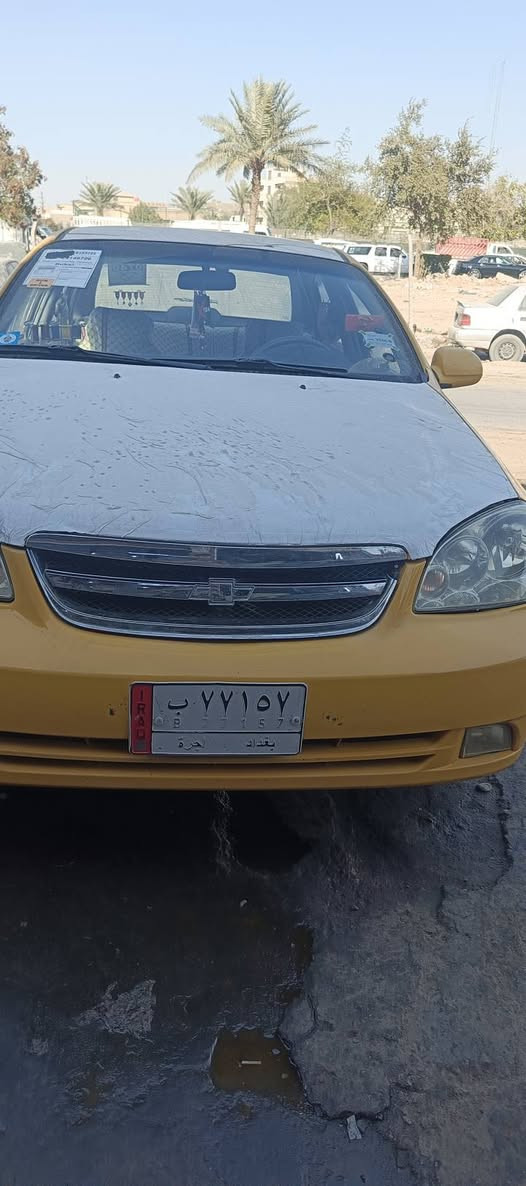 سلام عليكم اوبترة شركة العامة 2012 سيارة كير أوتو محرك مكفول صدر تخم تاير سيارة بيه طخة بخشم البنيد وطخة بل جاملق الخلفي ولباقي مكفول 
صبغ عام أثر جراد مراوس أو بيع 
السعر65وبيهة مجال عنوان بغداد 
***********
