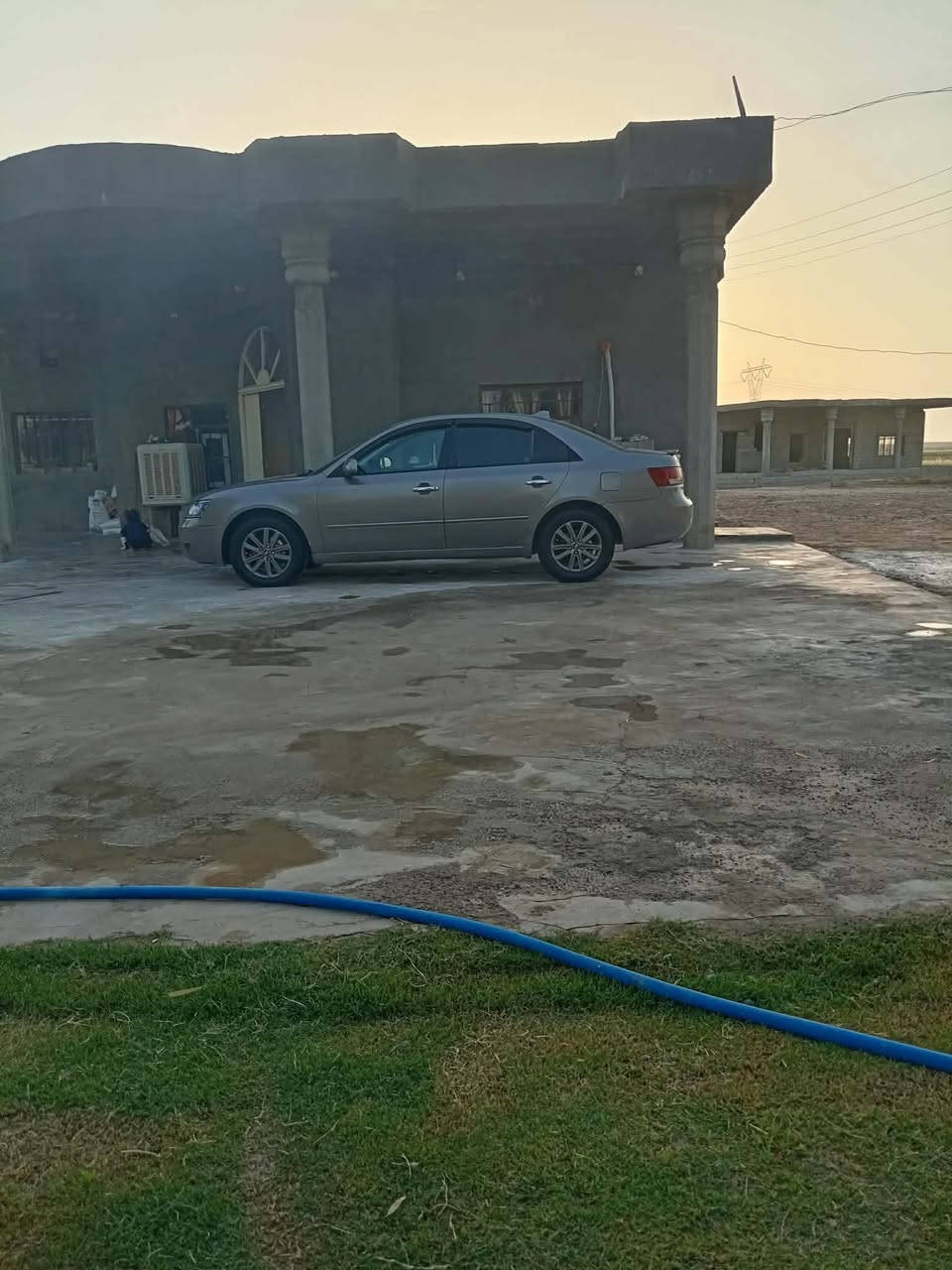 سلام وعليكم سوناته لبيع سياره نضيفه حيل ومرتبه محرك ٢٠٠٠صدر تخم تاير باتري كله جديد شاشه كامره 👌كير عادي السيارة بيه اربع قطع بدون دواخل 
سياره ماتصرف عليه الف دينار وتريك البصره السعر المطلوب ٨٢وبيه مجال لطيبين 

‭٠٧٧٥ ٢٣٠ ٩٤٢٧‬مكلف بلنشر
