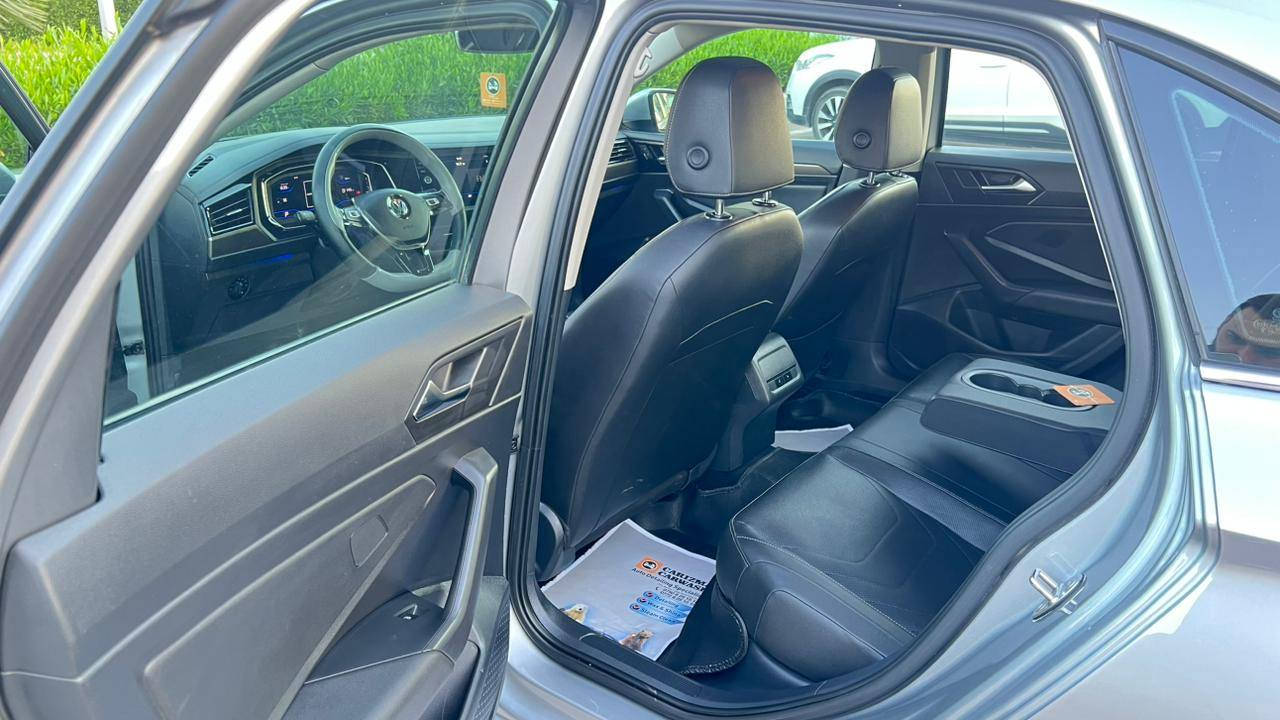 جيتا موديل 2019  فول الفول
SEL حادثها كما موضح بالصوره بدون ايرباكات سليمه 
ماشيه 80mi
سياره جديده وحلوه تخم تاير جديد 
حساسات أمامي خلفي 
تبريد تدفئه كشنات 
مقاعد جلد كهرباء 
سياره حلوه ومال جناي امانه الله 
سعرها 142$ وبيها مجال بسيط 
رقم دولي سنويه جديده 
بسمي تحويل ثاني يوم 
ه/ ***********
موقعها اربيل

