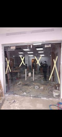 لعمل كافه انواع الزجاج وجام 10ملم بانسب لاسعار بغداد فقط 07741585575