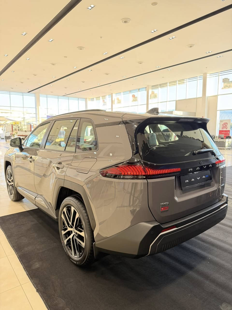 تويوتا راف فور 🇯🇵 الجديدة كليا 2026 وصلت للعراق 🇮🇶 في شركة البعاج وكيل تويوتا المعتمد بالديوانية

#Reviewtube


**إذا كنت صاحب هذا الإعلان وتريد حذفه لأي سبب، رجاءا أرسل رسالة إلى الدعم الفني**