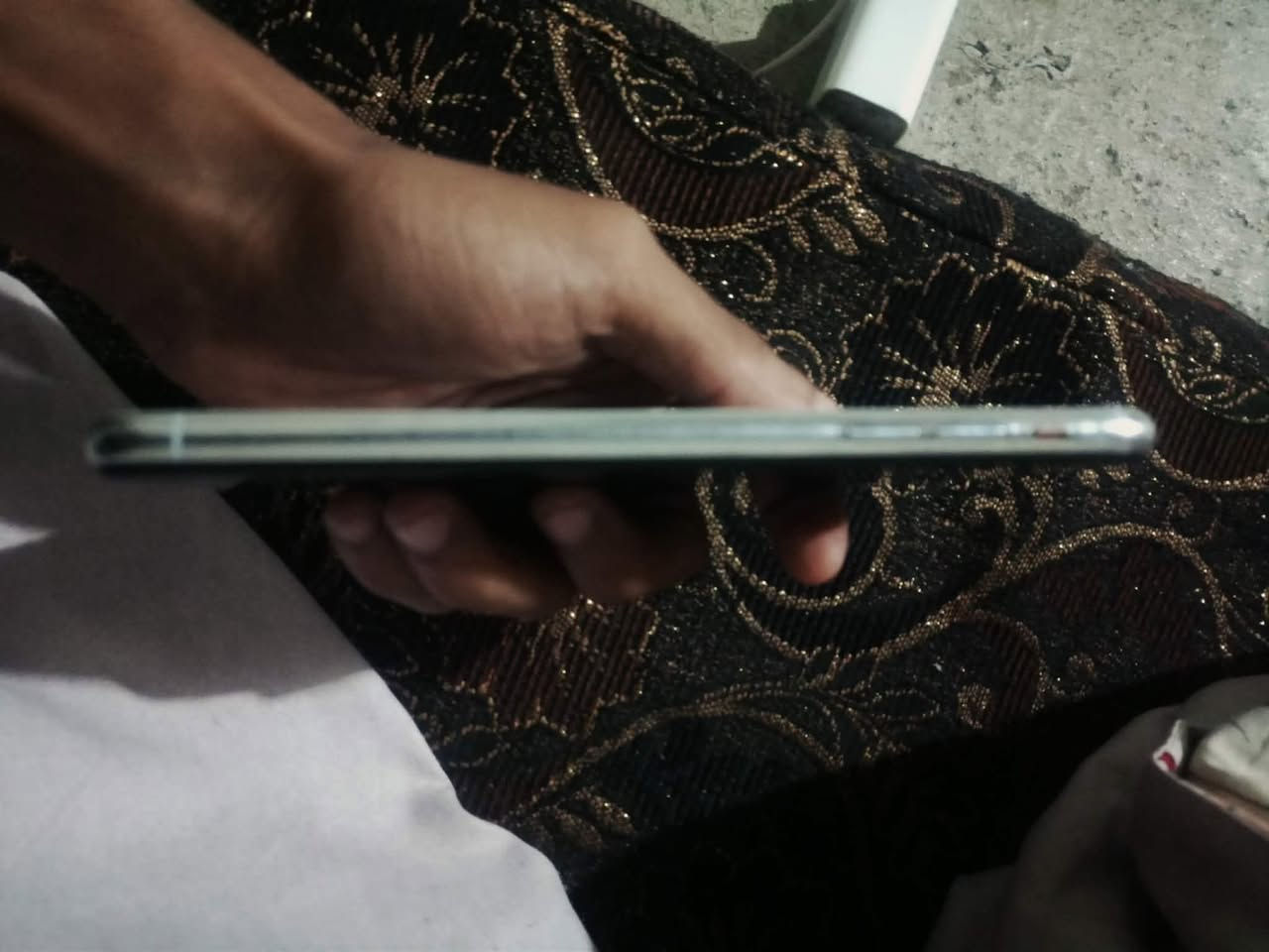 سلام عليكم اكس اس ماكس ذاكره 256مبدل. شاشه وبطاريه وبي كسر زغير مثل ما ومضح بل صوره كامرات طبع وقطاره بل شحن فيس ايدي واكف سعر 200 وبي مجال كلشي بحكه


**إذا كنت صاحب هذا الإعلان وتريد حذفه لأي سبب، رجاءا أرسل رسالة إلى الدعم الفني**