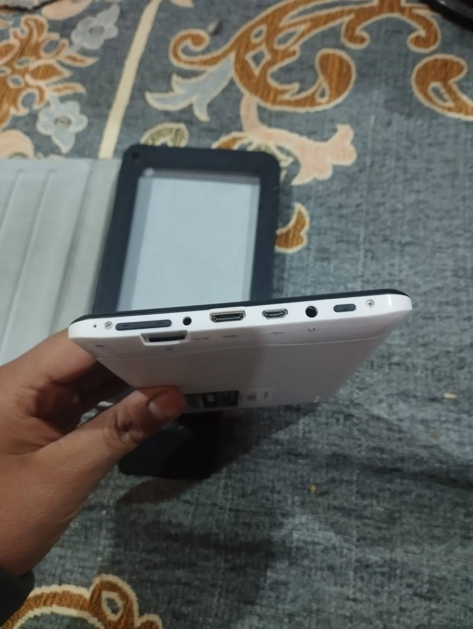 سلام عليكم ايباد للبيع كل البرامج ايشغل ومامصلح اني حالين جاي استعمله مخلي بي برامجي كلشي مابي كله شغال ذاكرته ١٦ايفيد تصفح والعاب خفيفه وللدراسه سعره ٣٥مكاني كربلاء طريقالحر


**إذا كنت صاحب هذا الإعلان وتريد حذفه لأي سبب، رجاءا أرسل رسالة إلى الدعم الفني**