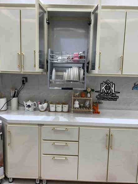 من محل كرار الرميثي للألمنيوم
 أحدث تصاميم الكاونترات التركية
نقدّم لكم كاونتر ألمنيوم فاخر بلون اكريمي  مع يدّة ذهبي انسيابية تضيف لمسة عصرية ناعمة وتمنح مطبخك مظهراً راقياً وعملياً.

🔹 خامات عالية الجودة
🔹 خامات تركية المنشأ ممتازة مقاومة للرطوبة والحرارة
🔹 سلات هيدروليك هدية
🔹 نرمايد هايدروليك داخلية
🔹تغليف الطلاكة بلبليت من الداخل
🔹البوري محشة بخشب
🔹حشوة قاطع للارضيه والرف يتحمل اوزان عالية وضد البكتريا
🔹ارتفاع المعلق ٩٠ وليس ٧٠ 
🔹كوارتز طبيعي 
🔹 تشكيلة واسعة من التصاميم حسب الطلب
🔹 تنفيذ احترافي وتفصيل دقيق

📌 العنوان: الرميثة حي الشهداء قرب مستوصف الزهراء مقابل مطعم لاريف 
📞 للحجز والاستفسار: ***********
*********** 
📷 شاهد الصورة لتكتشف الفرق بنفسك 👇

جمال… جودة… وأناقة في كل تفصيلة
