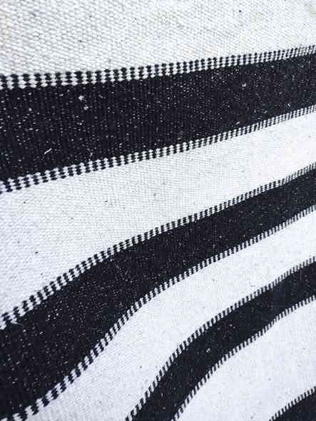 السلام عليكم ورحمة الله وبركاته
متوفر خيمة تفصال سعودي جديد
شعر مع تفصال جادر أصلي
الطول ٥٢٠ سم / العرض ٣٦٠ سم
ملاحظة تم تنصيبه لغرض التصوير
للأستفسار
***********
