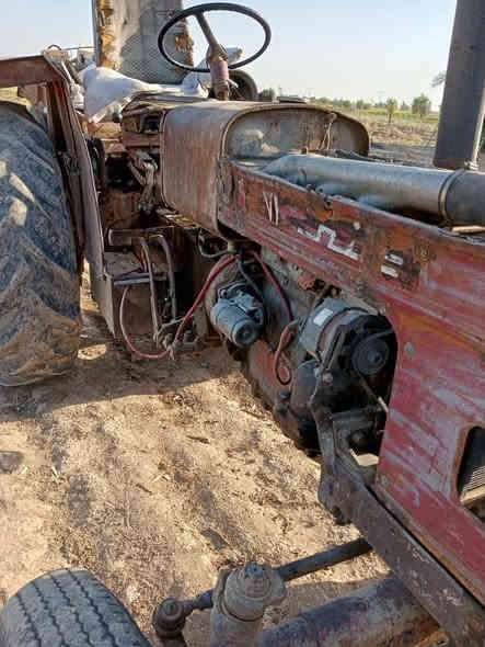 عنتر 71للبيع جاهزة من كلشي نكرة سلف بدون اوراق سعر معة العربانة قلاب 2500عنوان خان بني سعد ***********
