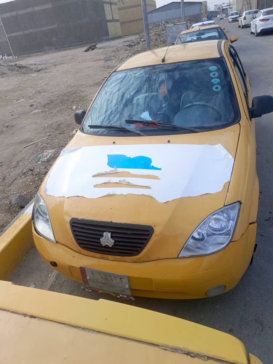 السلام عليكم سياره طيبه للبيع 2016
سياره وكينه وكير وحداديه كفاله كهربايات كله شغال سياره منك لشارع ما ناقصه اي شي السنويه منتهيه 2022 راعيه بل بصره اتعهد لك بس براعي هيئه وغرامات على المشتري
مكان السياره ذي قار مركز رقم الهاتف *********** 
السعر 22
