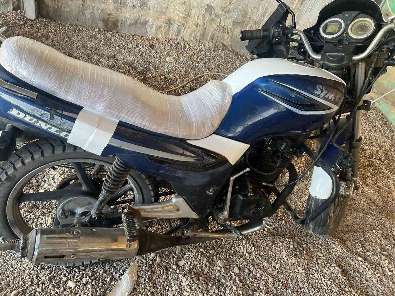 البيع موطور سايم موديل 2014بي كمرك مثل ما موضح بالصورة سعر 650وبي مجال نتصال عل رقم ***********
