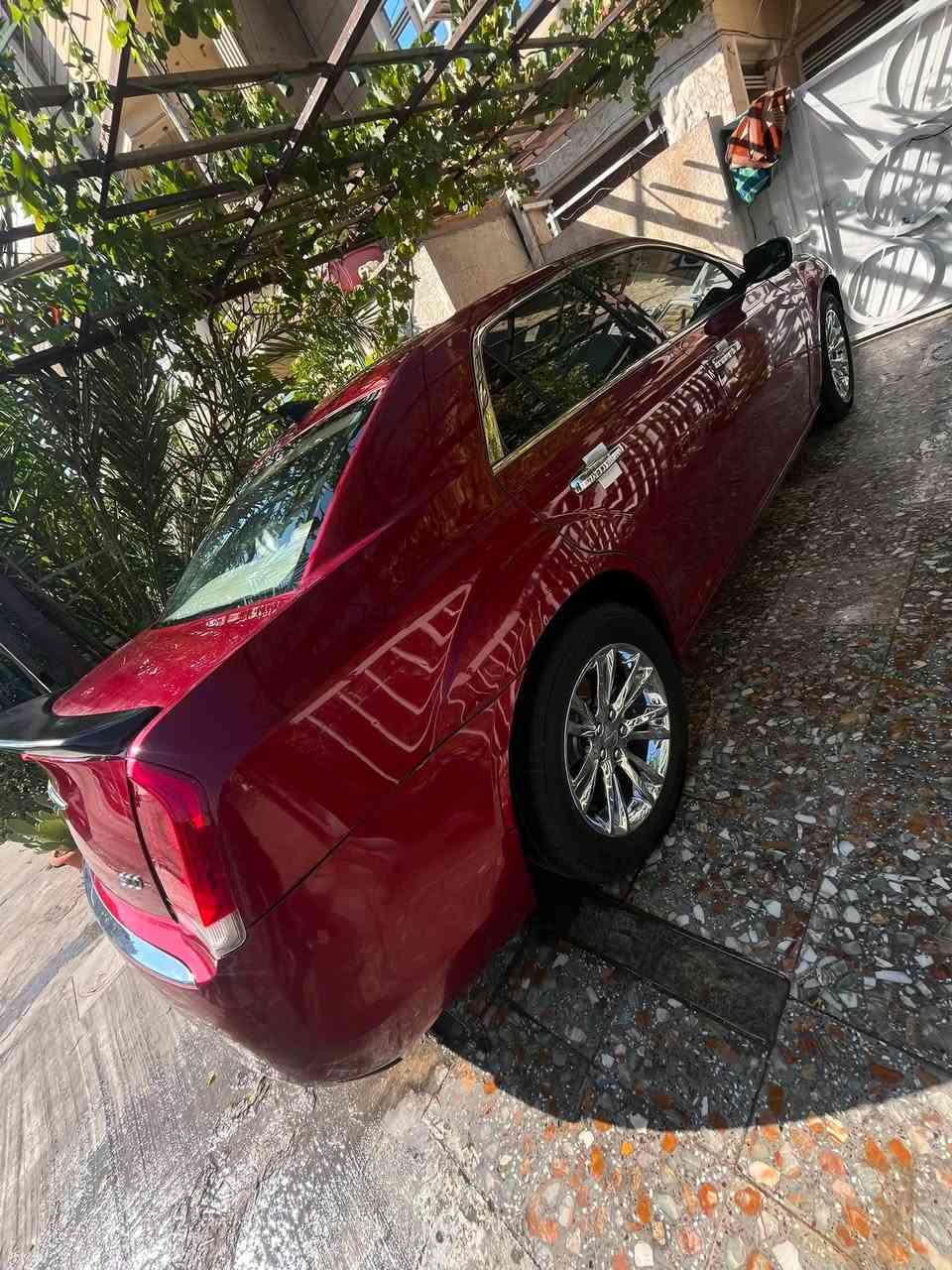 السلام عليكم للبيع كرايسلر C300 موديل ٢٠١١
محدث بالكامل ٢٠١٦ تحديث اصلي رقم بغداد باسمي تحويل مباشر وارد امريكي حادثه جاملغ وبنيد بدون ايرباك بدون دواخل السياره جاهزه مكينه كير صدر تبريد كلها مكفول  جديده تخم تاير كله جديد السياره جاهزه من كل شي مواصفات شاشه كامره خلفيه كروس سرعه تحكمات كشنات كهرباء وجلد تدفئه وباقي المواصفات معروفه مكان السياره بغداد البنوك
السعر 150 وبيهه مجال
للاستفسار***********
